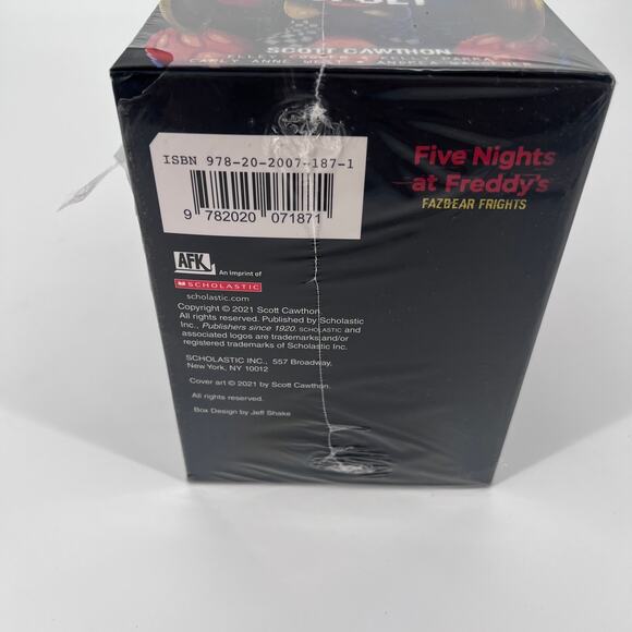 Five Nights at Freddy's Box Set 12books - Picture 2 of 5